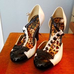 Pin Up Couture black n white high heels size 6 Never worn